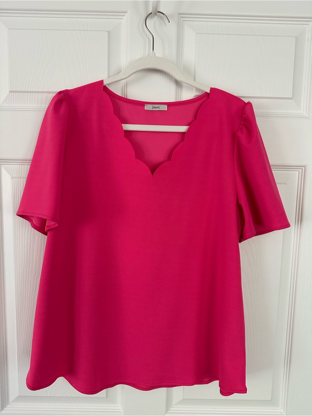 JODIFL Bright Fuchsia Scalloped V-Neck Flutter Sleeve Blouse